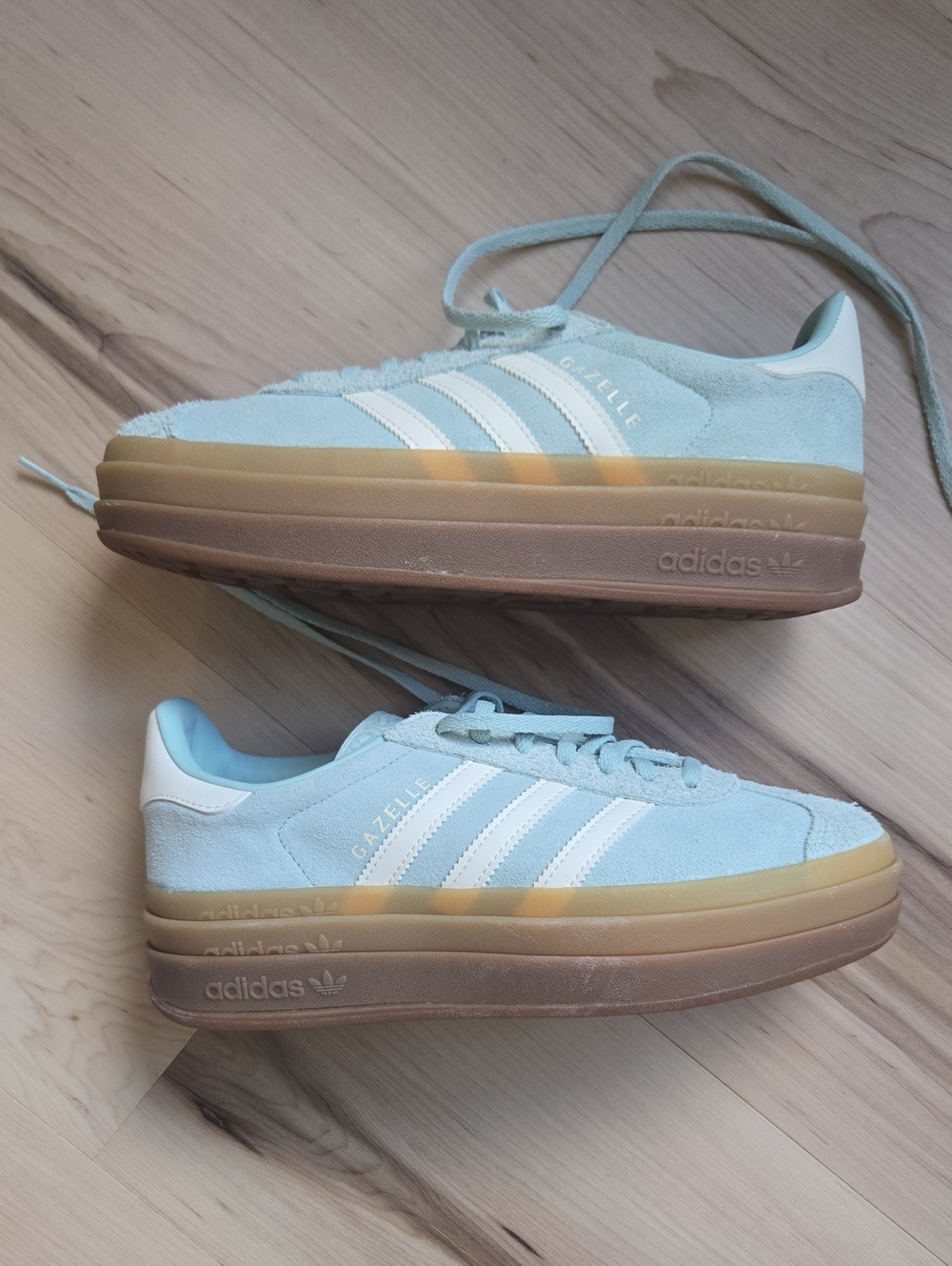 adidas Originals Gazelle Bold, Light Sage Green/Blue, Size 7.5